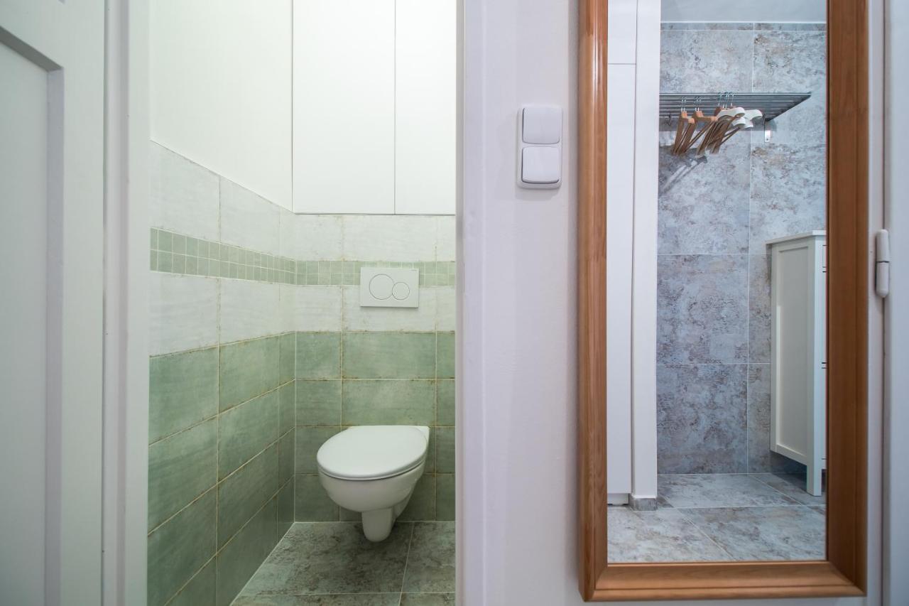 Apartman V Bytovem Dome Turnov Apartment Luaran gambar