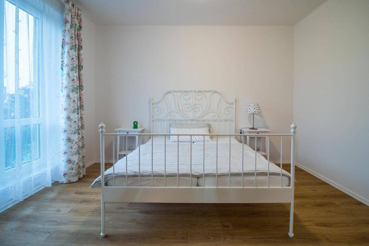 Apartman V Bytovem Dome Turnov Apartment Luaran gambar