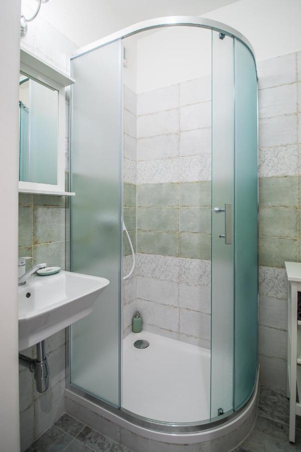 Apartman V Bytovem Dome Turnov Apartment Luaran gambar