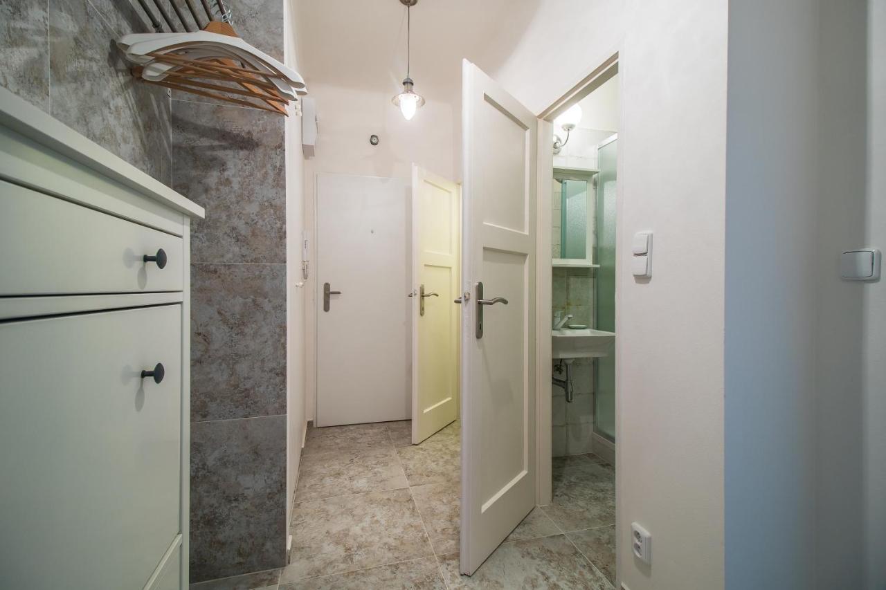 Apartman V Bytovem Dome Turnov Apartment Luaran gambar